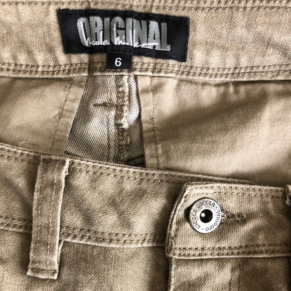 Nicole Miller Straight Leg Leopard Print Jeans - Picture 3 of 7